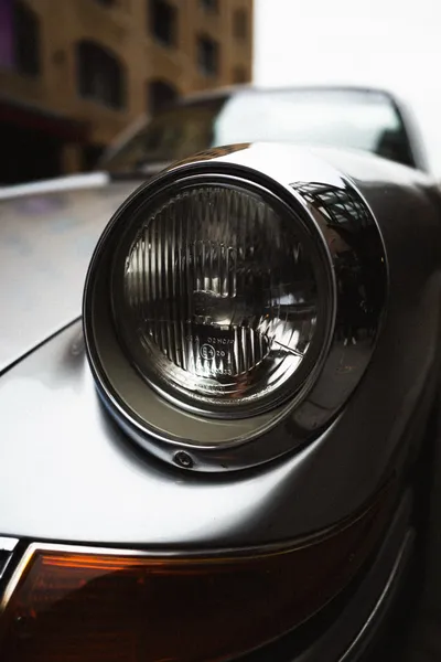 Chrome Stare